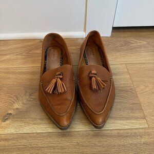 Sperry Saybrook Slip On Leather Loafer - size 8